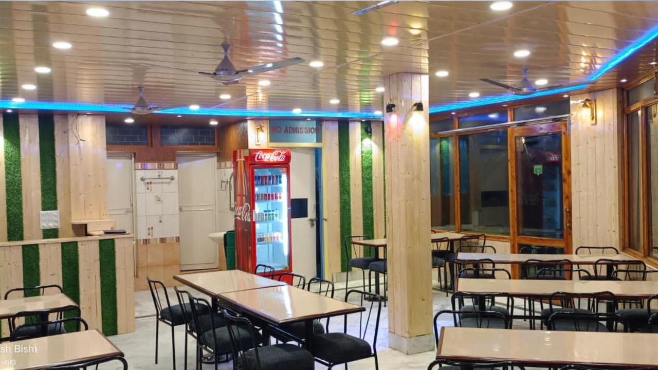 什瓦力克河畔度假酒店 阿尔莫拉 外观 照片