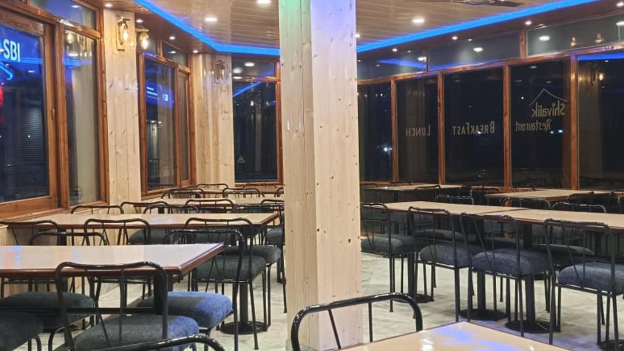 什瓦力克河畔度假酒店 阿尔莫拉 外观 照片