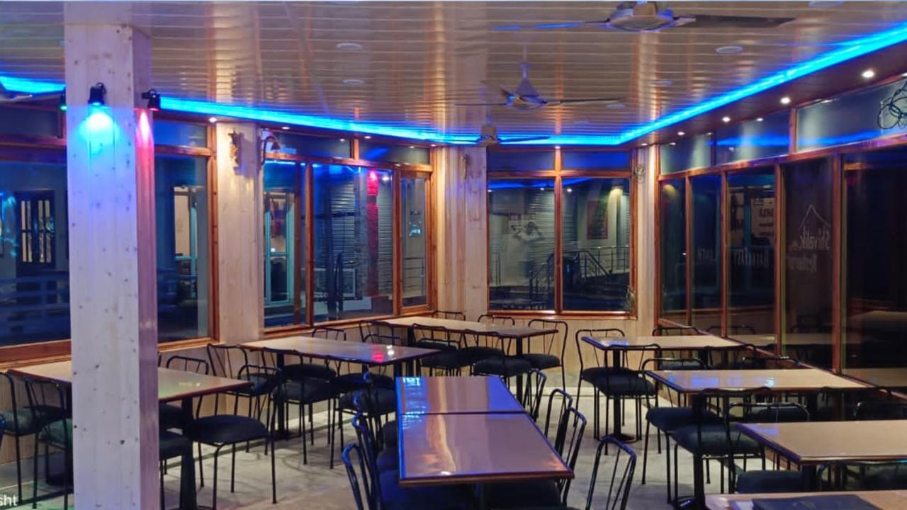什瓦力克河畔度假酒店 阿尔莫拉 外观 照片
